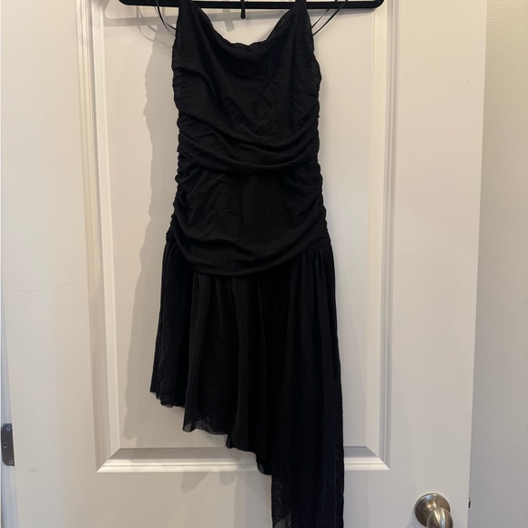 Chic Asymmetrical Black Dress - Picture 2 of 4